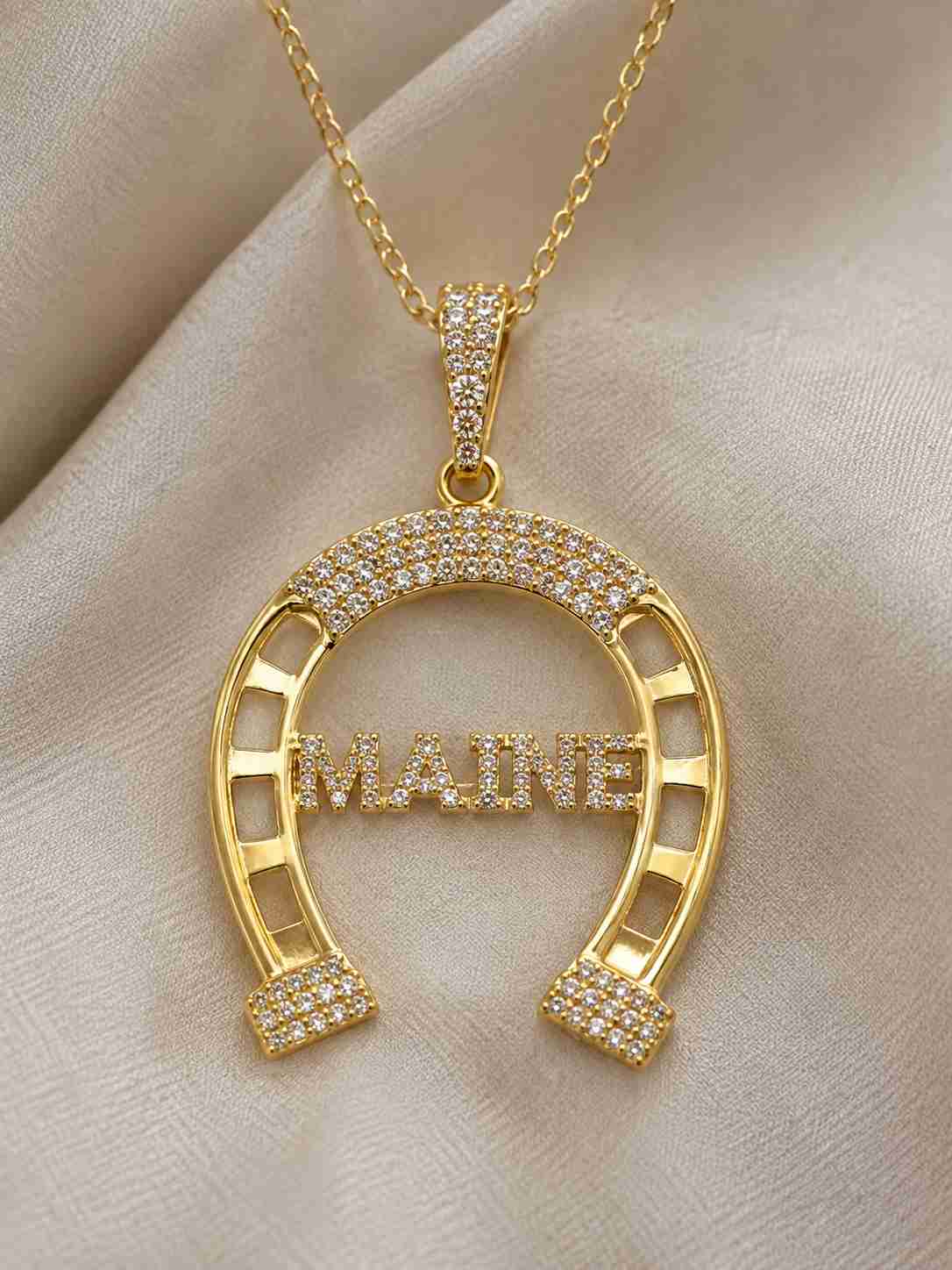 Dimaond Name Pendant 14K Gold