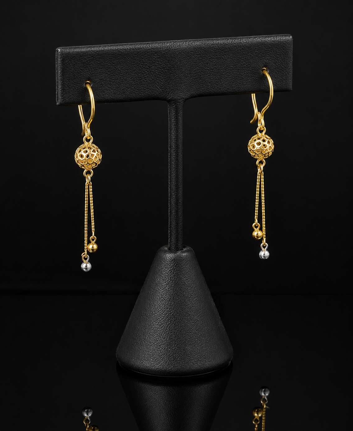 Elegant Dangling Gold Earrings