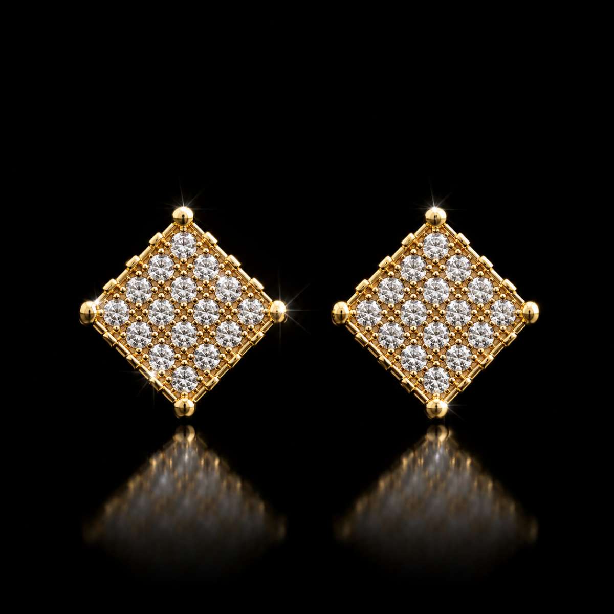 Elegant 14K Gold Stud Earrings