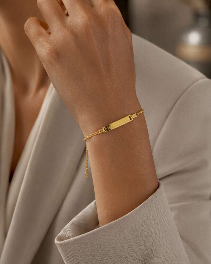 Figaro Mini Gold Bracelet