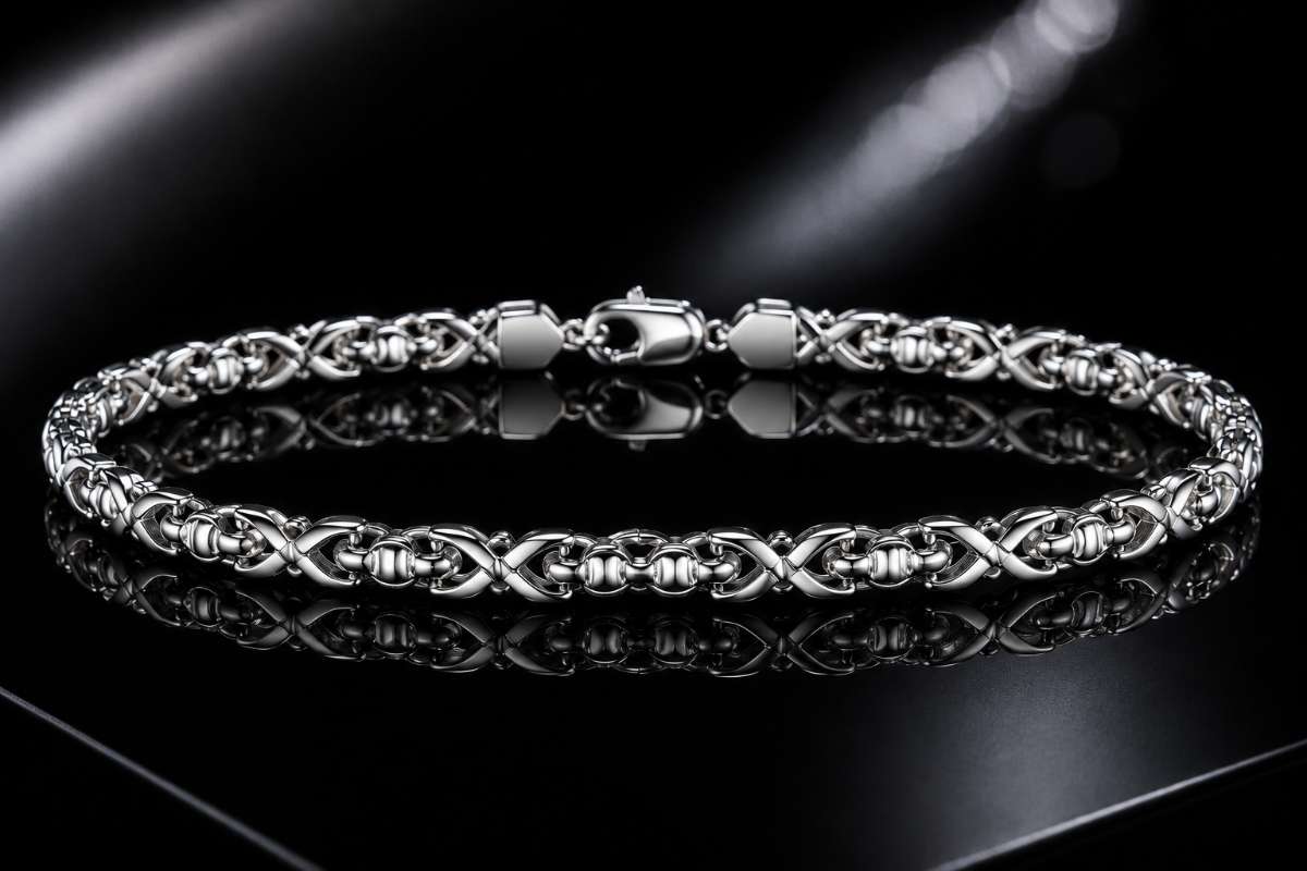 Silver Square Byzantine link bracelet - Image Main