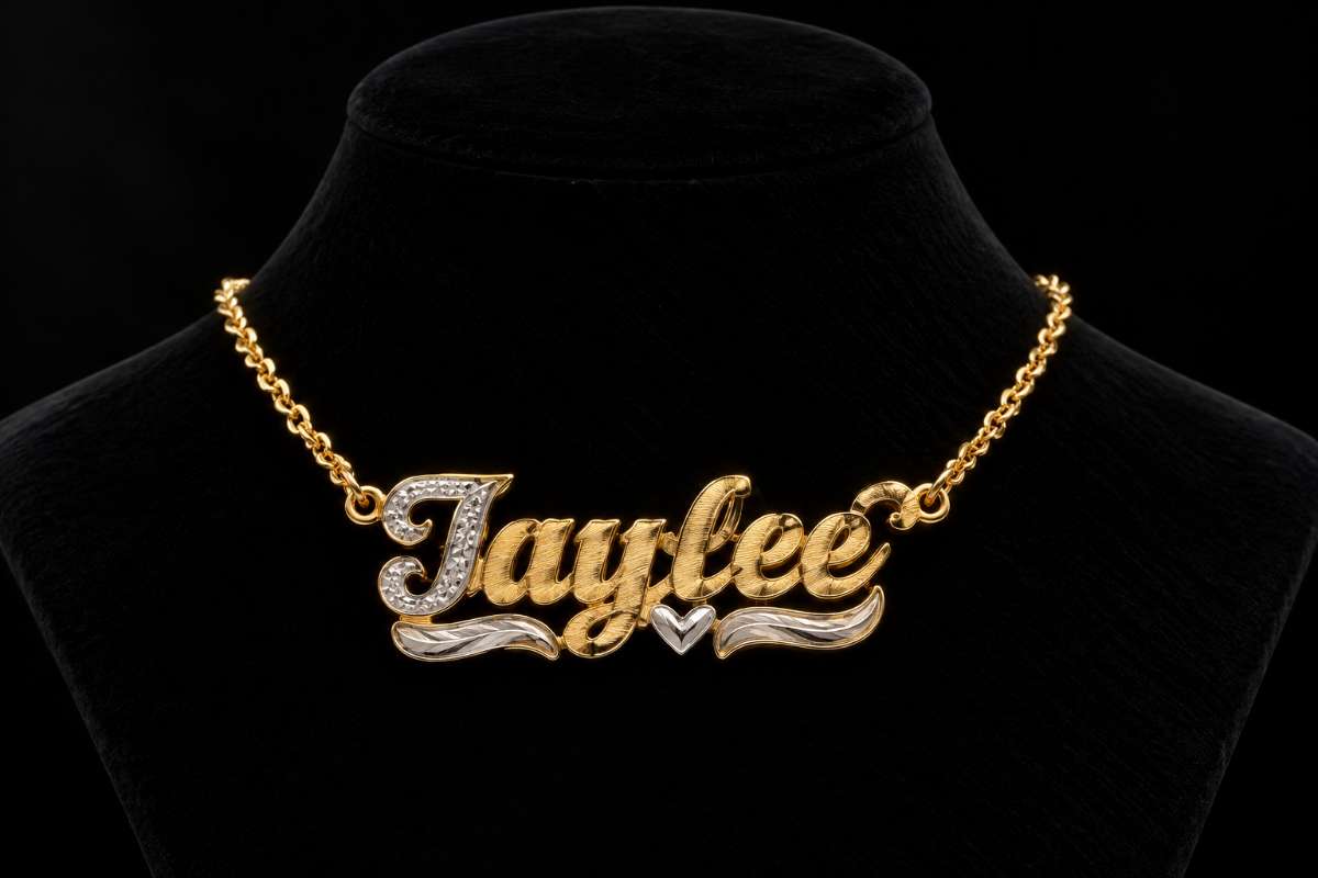 Name Plate Pendant - Image Main