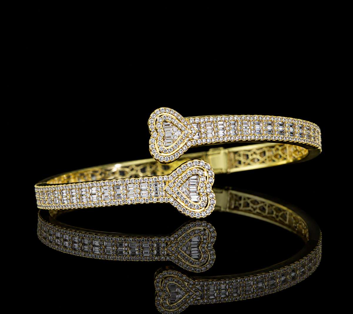 Baguette and Round Czs Heart Bangle - Image Main