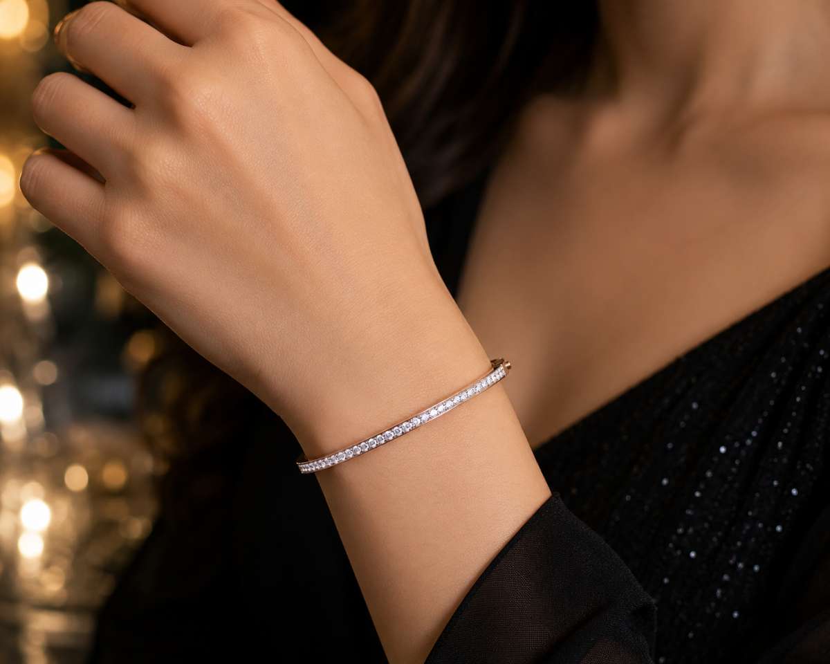 Bangle in Gold Color - Image 2
