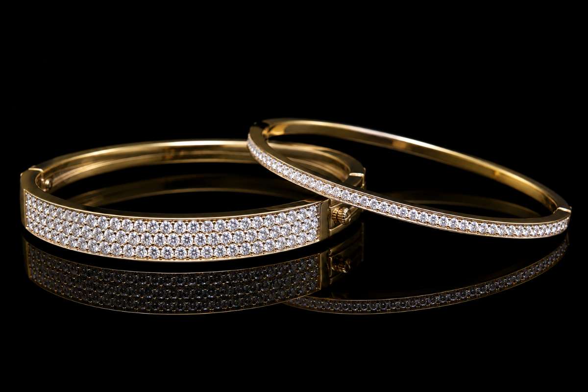 Bangle in Gold Color - Image 2